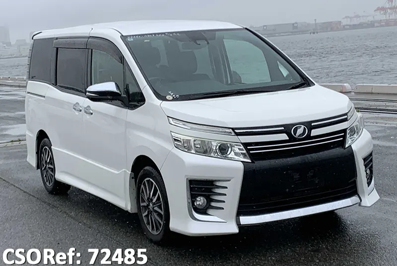 Toyota / Voxy 2016
